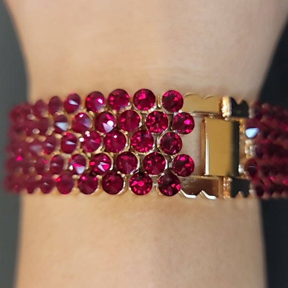 Swarovski Cristals Dark Ruby Red Apple Watch Bracelet New Hand Made - Picture 4 of 11